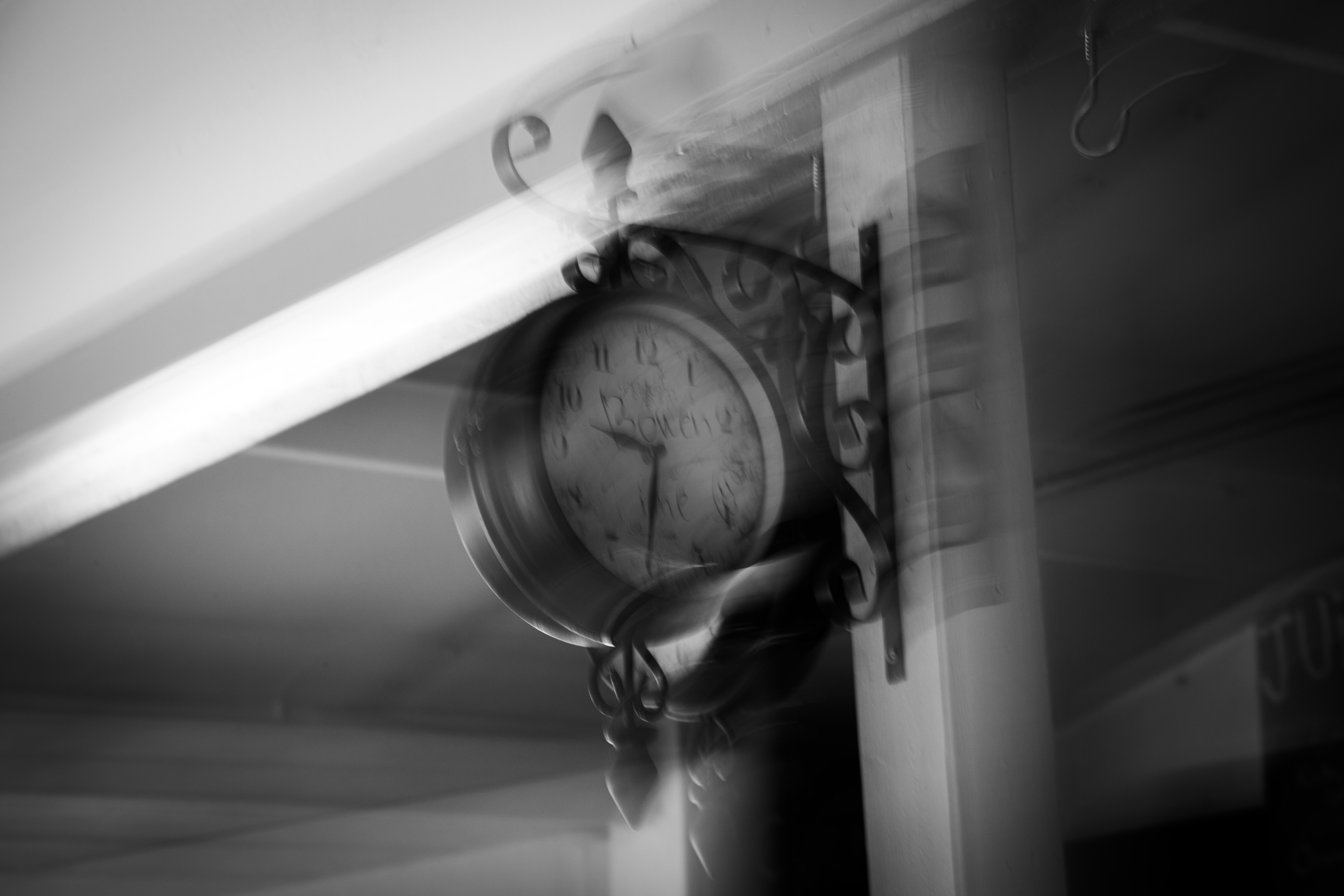 bnw clock